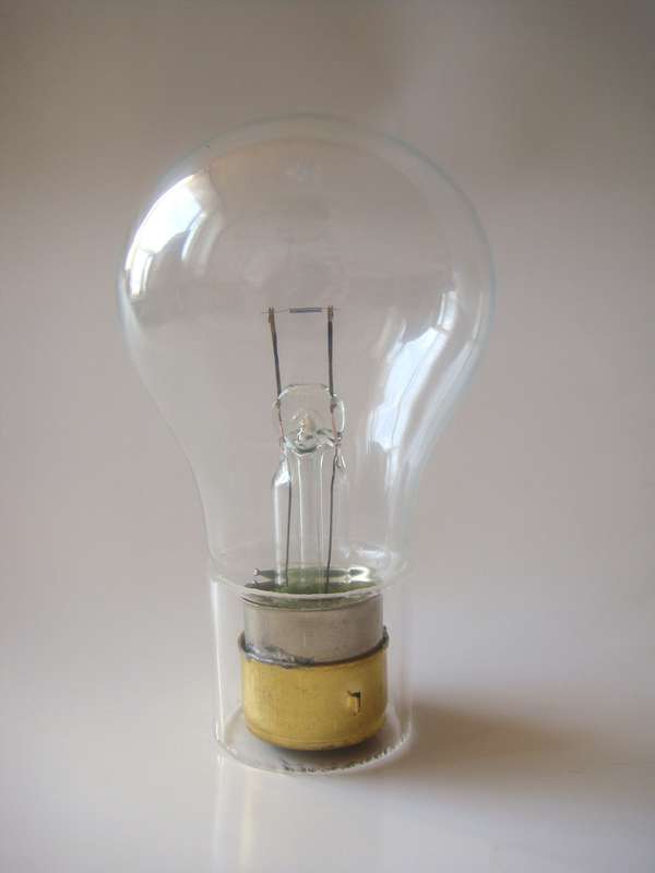 картинка Лампа накаливания ЖС 12-15 P24s Лисма 3340500 от магазина ПСФ Электро